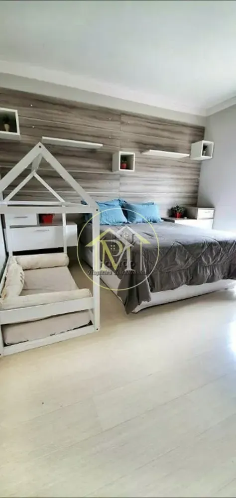 Casa, 3 quartos, 250 m² - Foto 1
