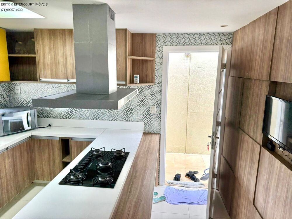 Casa à venda com 5 quartos, 325m² - Foto 2