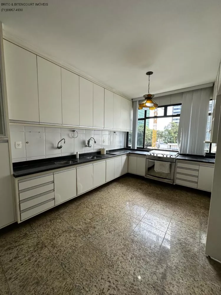 Apartamento à venda com 4 quartos, 215m² - Foto 17