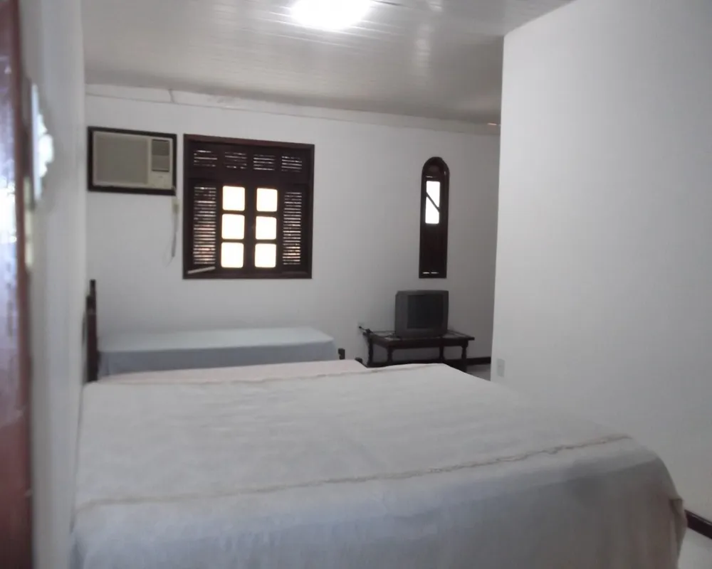 Casa, 3 quartos, 210 m² - Foto 3