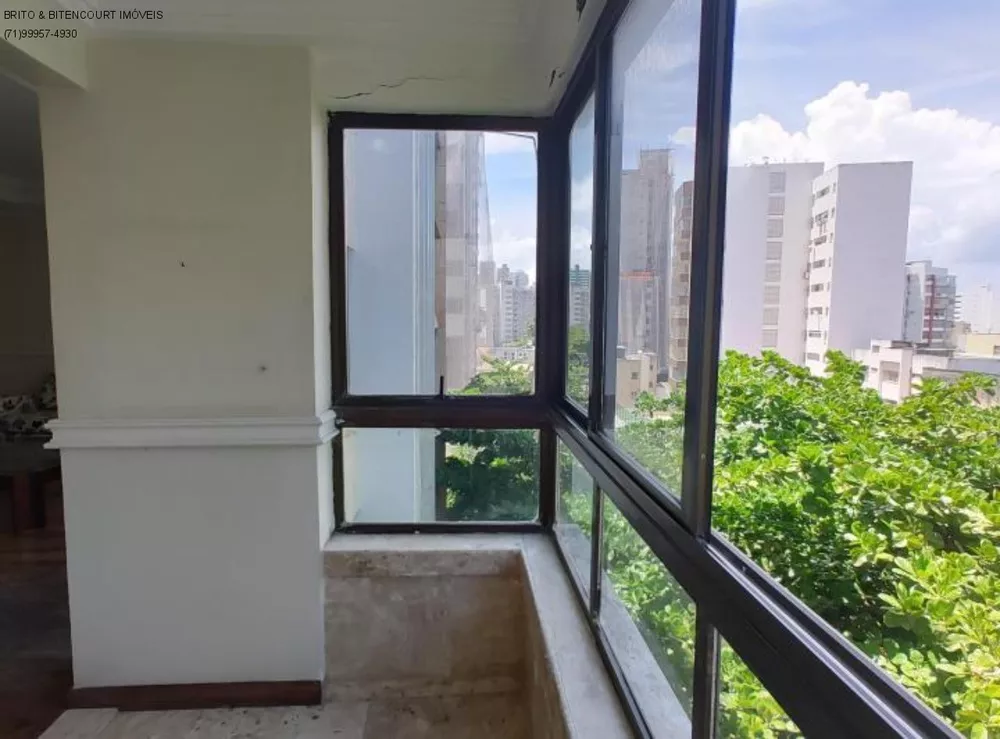 Apartamento à venda com 4 quartos, 186m² - Foto 2