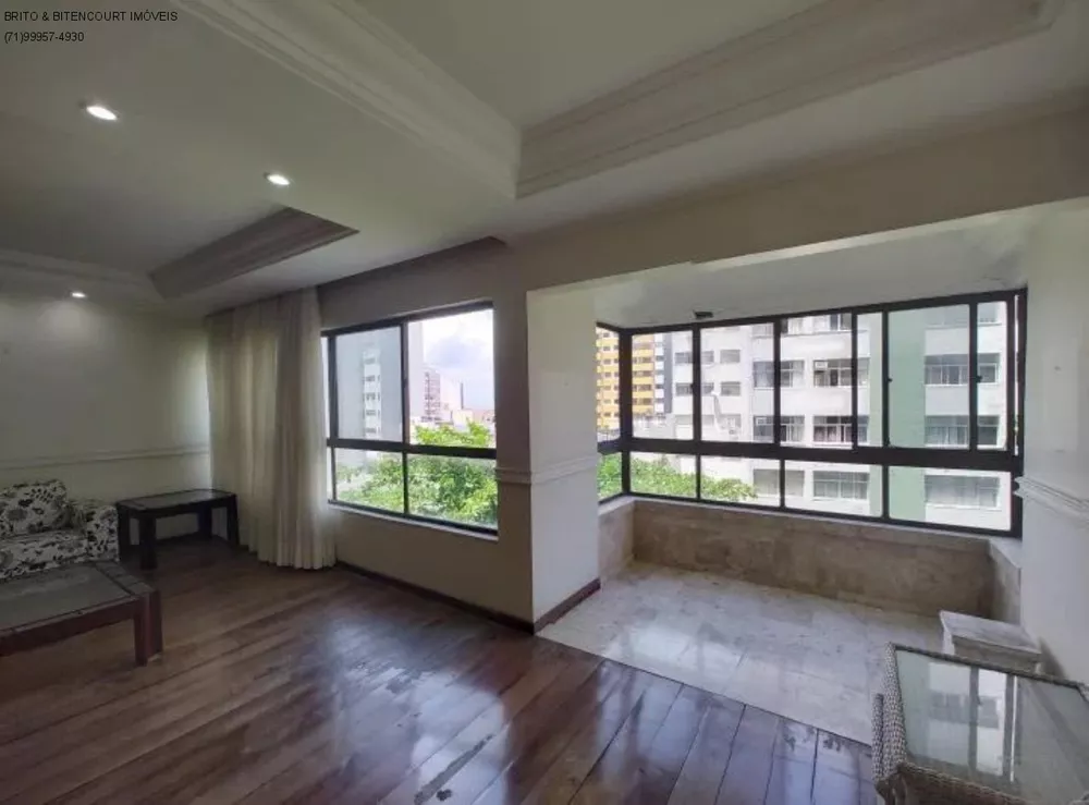 Apartamento à venda com 4 quartos, 186m² - Foto 1