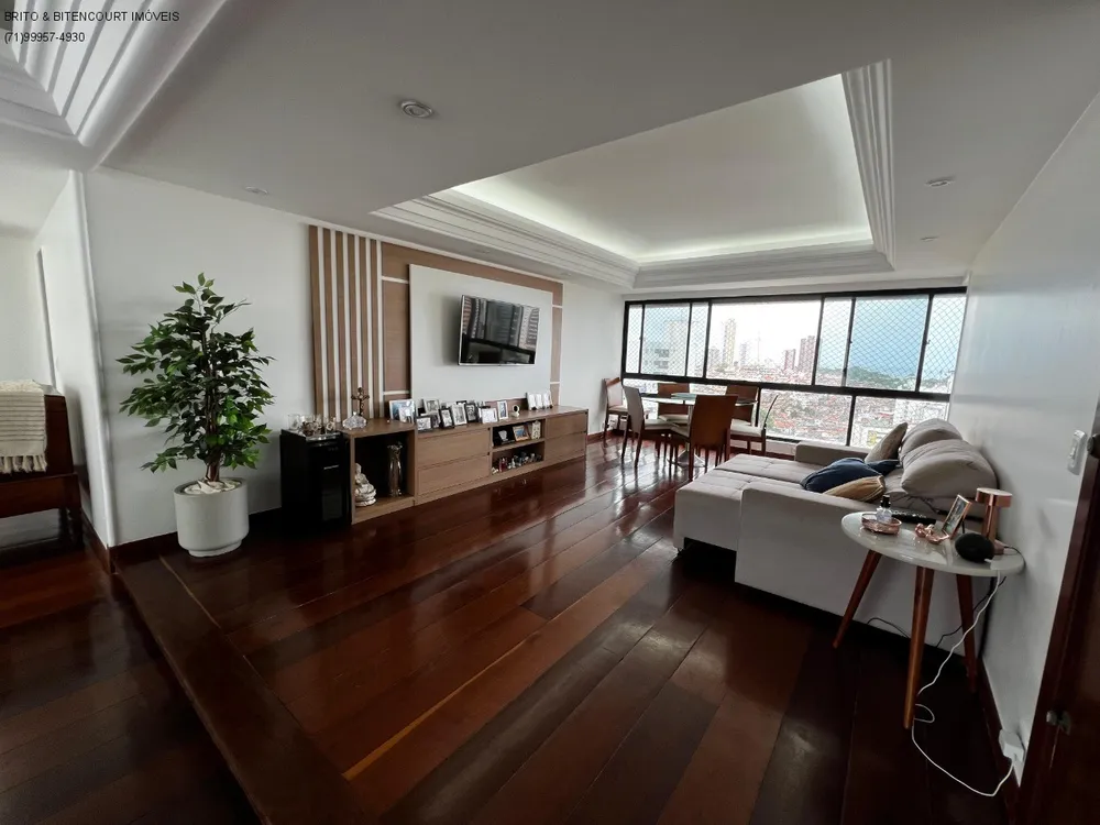 Apartamento, 3 quartos, 200 m² - Foto 1