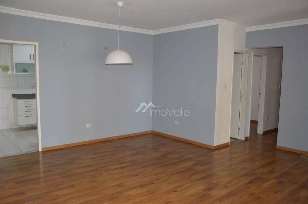 Apartamento para alugar com 3 quartos, 105m² - Foto 2