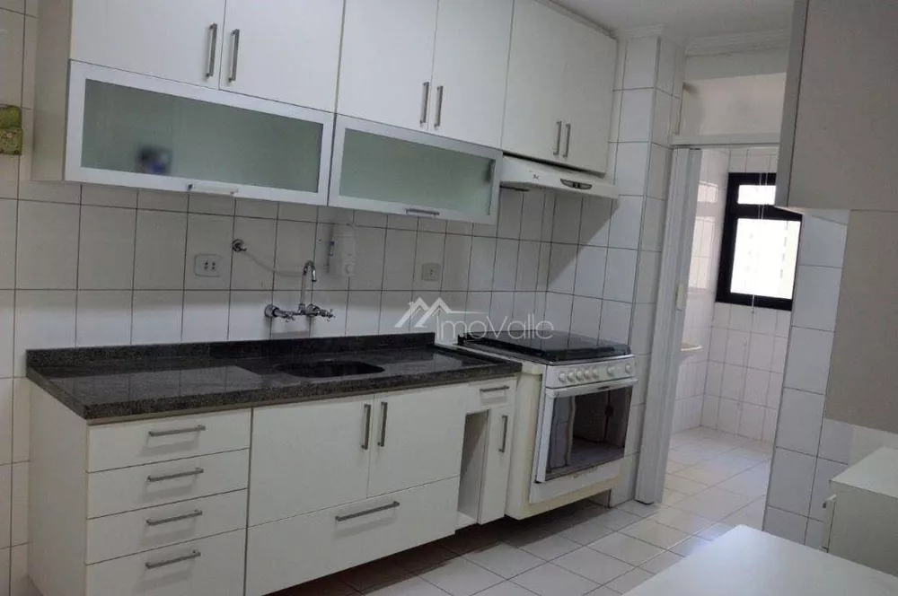 Apartamento para alugar com 3 quartos, 105m² - Foto 6