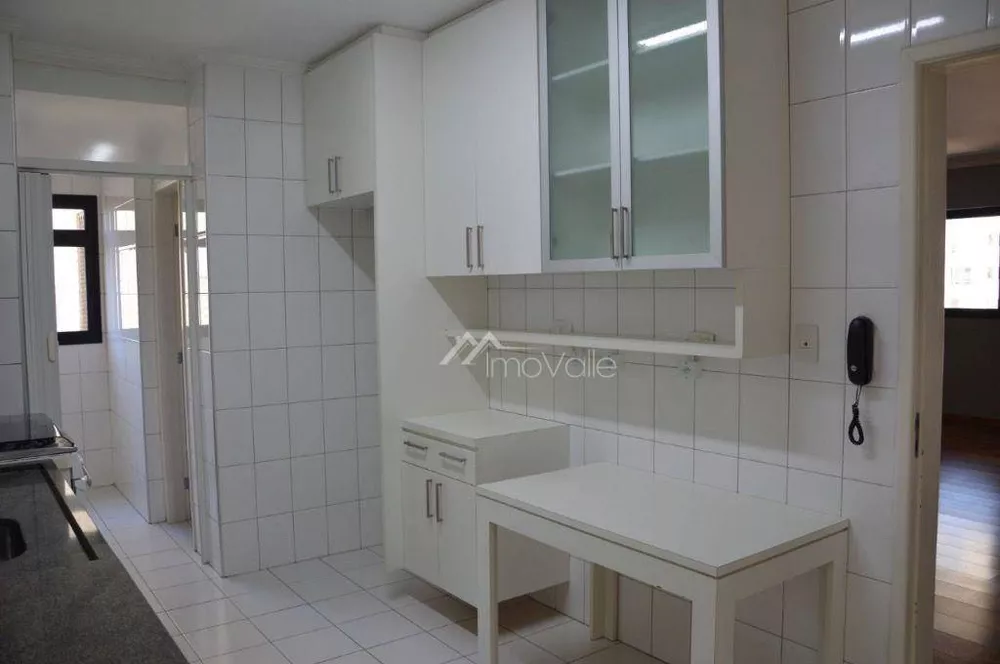 Apartamento para alugar com 3 quartos, 105m² - Foto 5