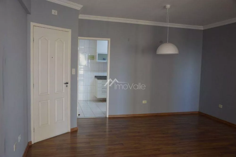 Apartamento para alugar com 3 quartos, 105m² - Foto 4