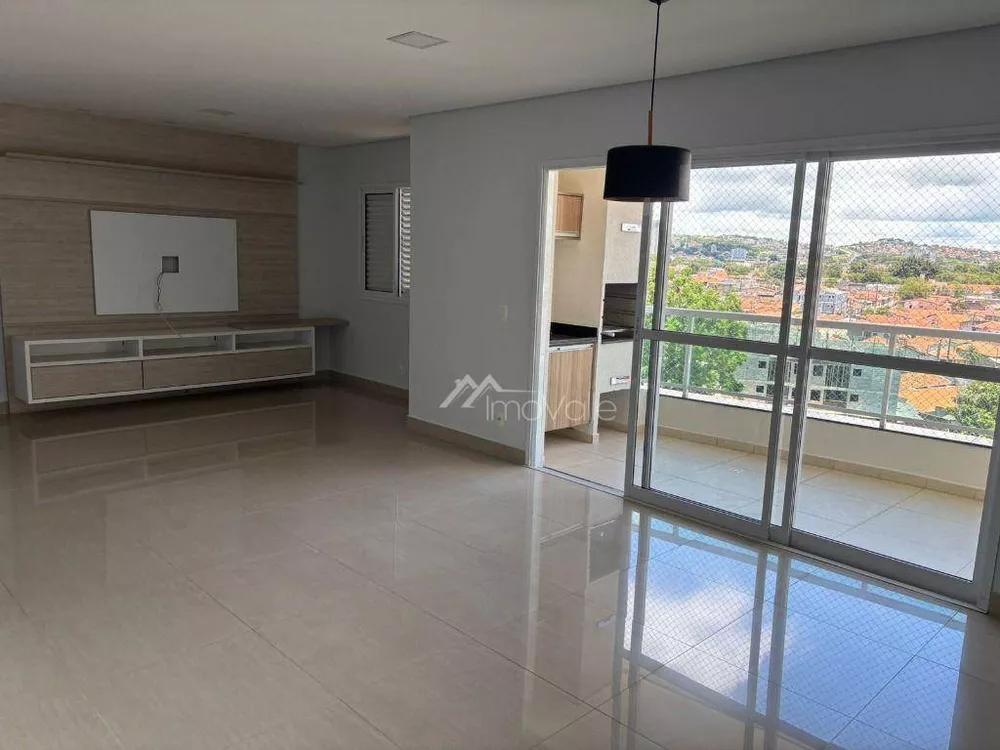 Apartamento à venda e aluguel com 3 quartos, 136m² - Foto 1