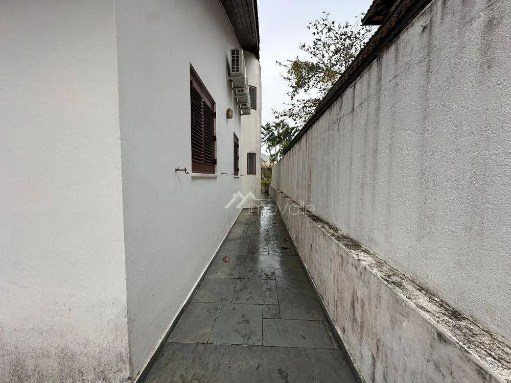 Casa, 3 quartos, 200 m² - Foto 16