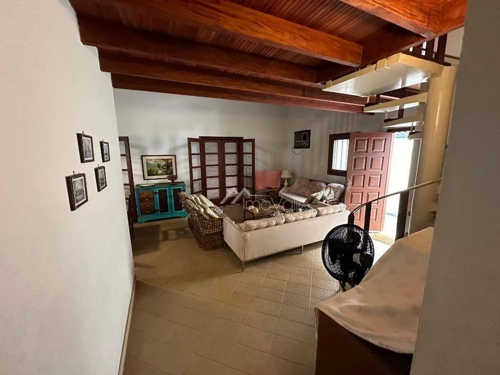 Casa, 3 quartos, 200 m² - Foto 1