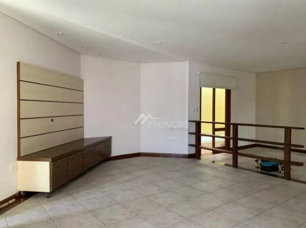 Casa de Condomínio para alugar com 4 quartos, 170m² - Foto 2