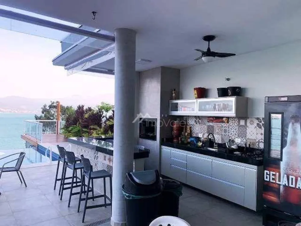 Casa, 3 quartos, 252 m² - Foto 1