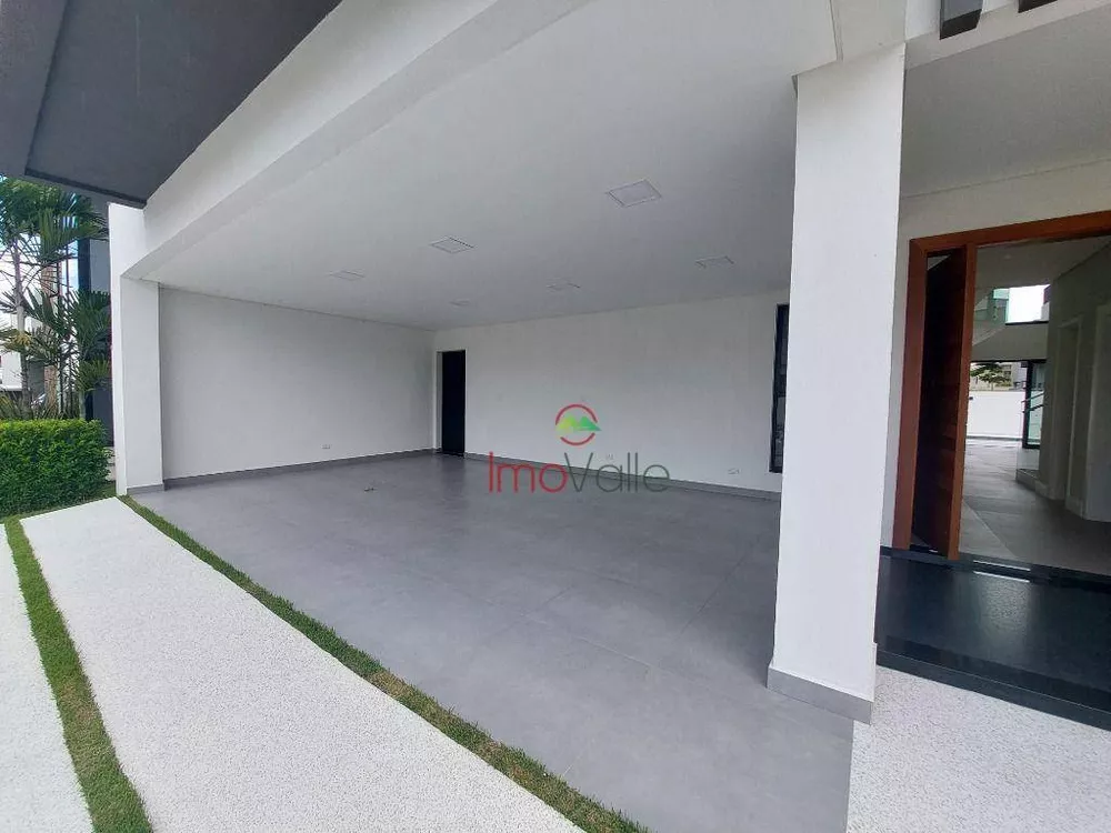 Casa de Condomínio à venda com 4 quartos, 440m² - Foto 4