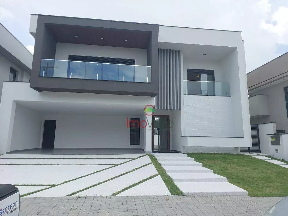 Casa de Condomínio à venda com 4 quartos, 440m² - Foto 3