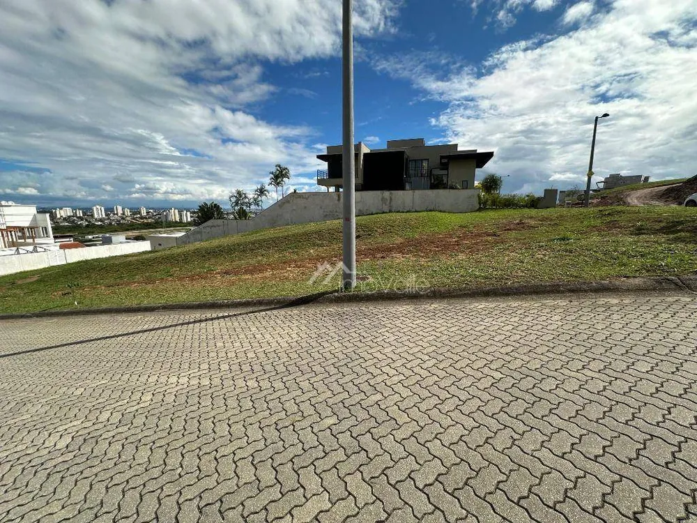 Loteamento e Condomínio, 1000 m² - Foto 3