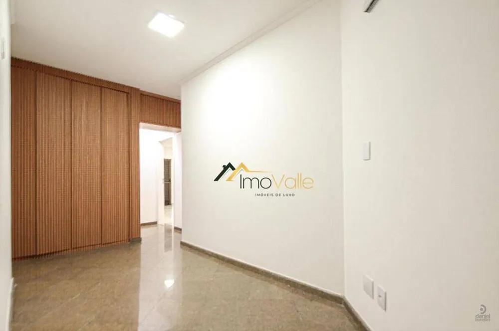 Apartamento, 4 quartos, 205 m² - Foto 1