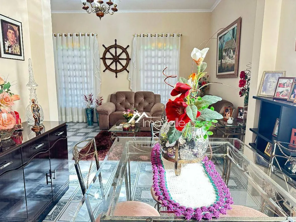 Casa, 3 quartos, 200 m² - Foto 4