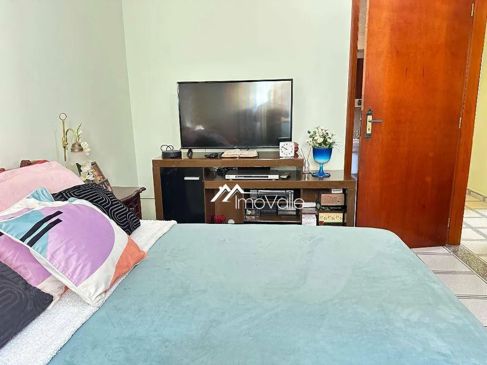 Casa, 3 quartos, 200 m² - Foto 2