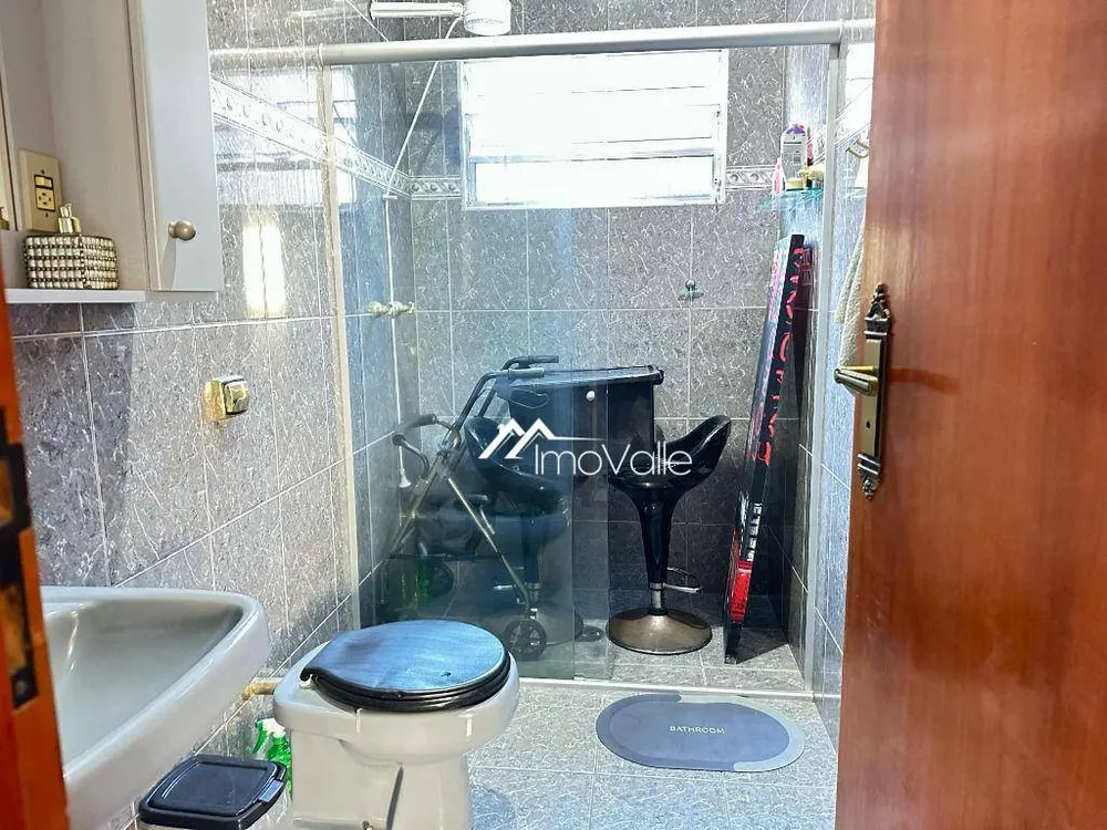 Casa, 3 quartos, 200 m² - Foto 13