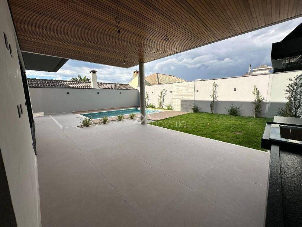 Casa de Condomínio à venda com 4 quartos, 349m² - Foto 8