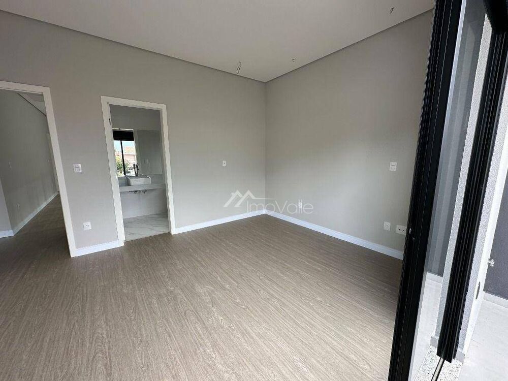Casa de Condomínio à venda com 4 quartos, 349m² - Foto 23