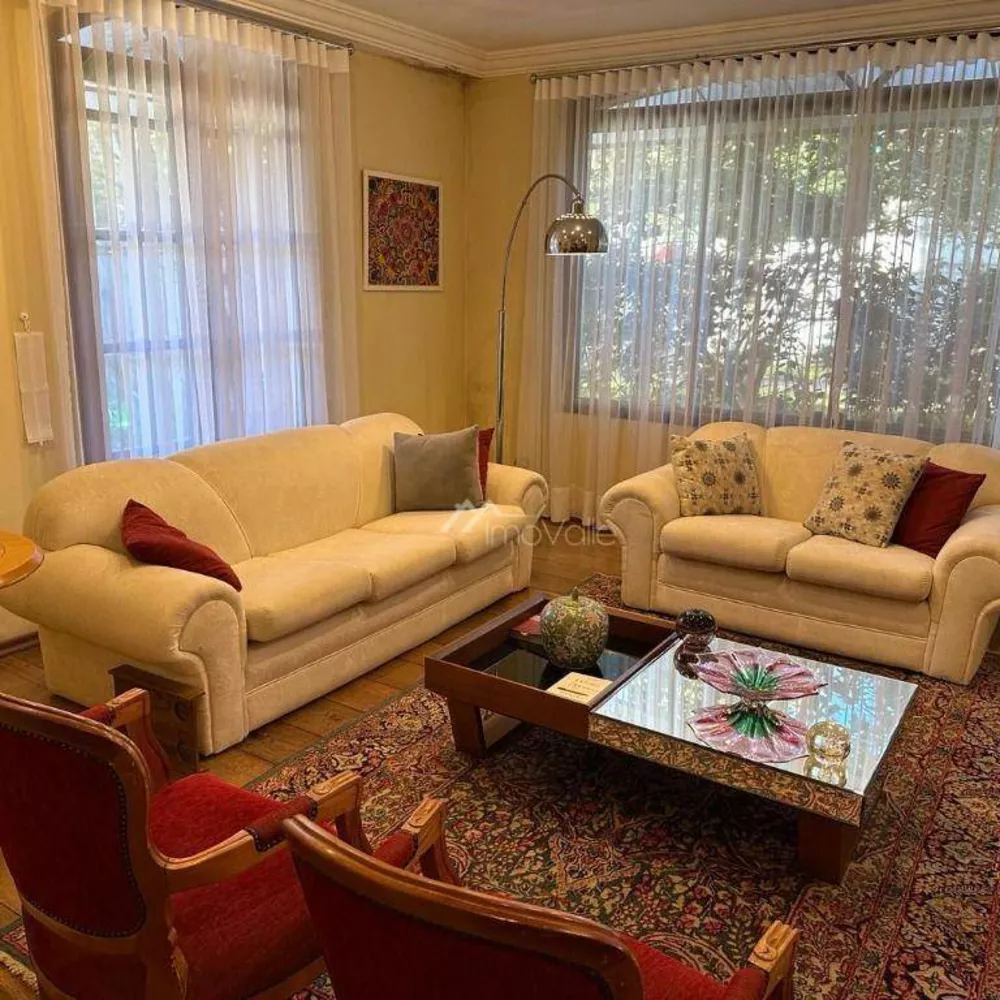 Casa de Condomínio à venda com 4 quartos, 240m² - Foto 3