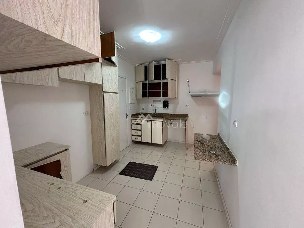 Apartamento à venda com 3 quartos, 99m² - Foto 4