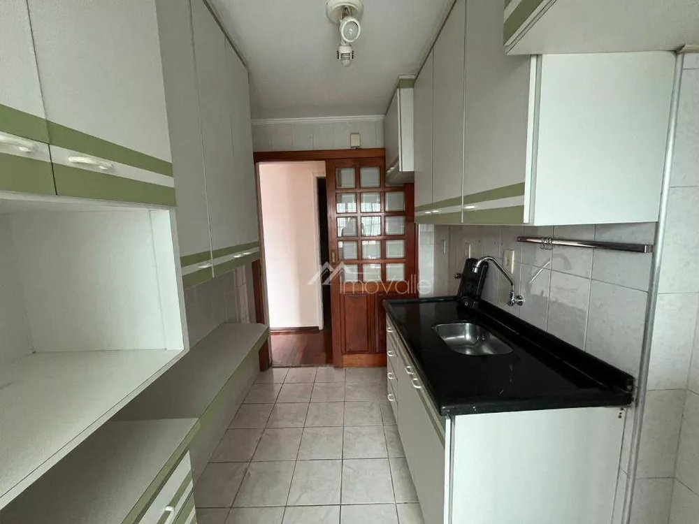 Apartamento à venda com 2 quartos, 65m² - Foto 7