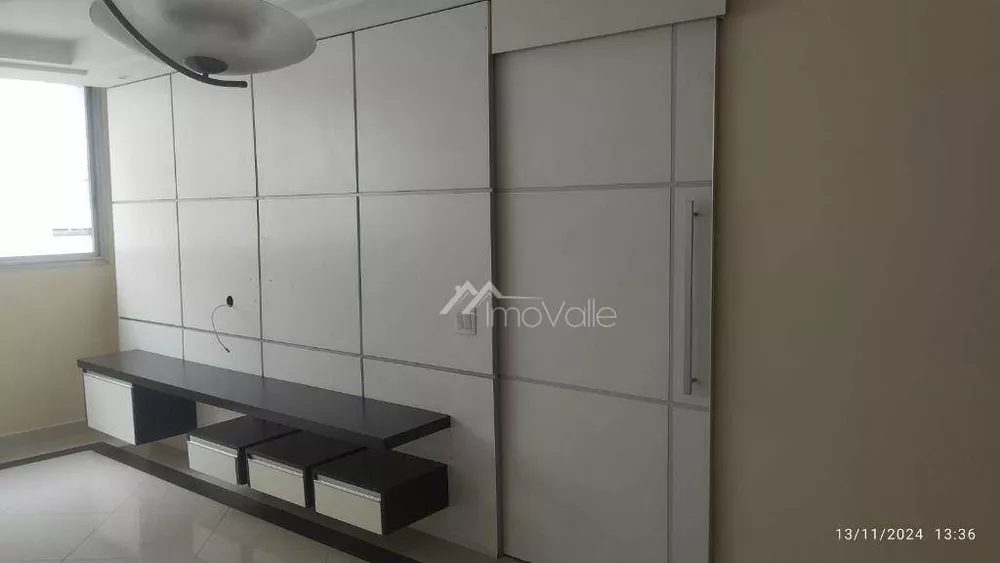 Apartamento à venda com 2 quartos, 72m² - Foto 3