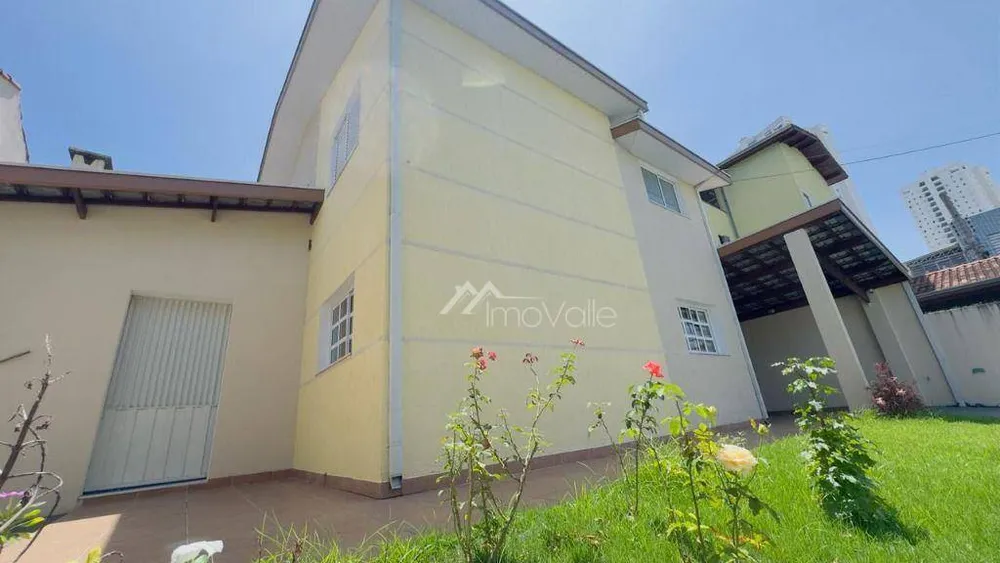 Casa, 4 quartos, 248 m² - Foto 13