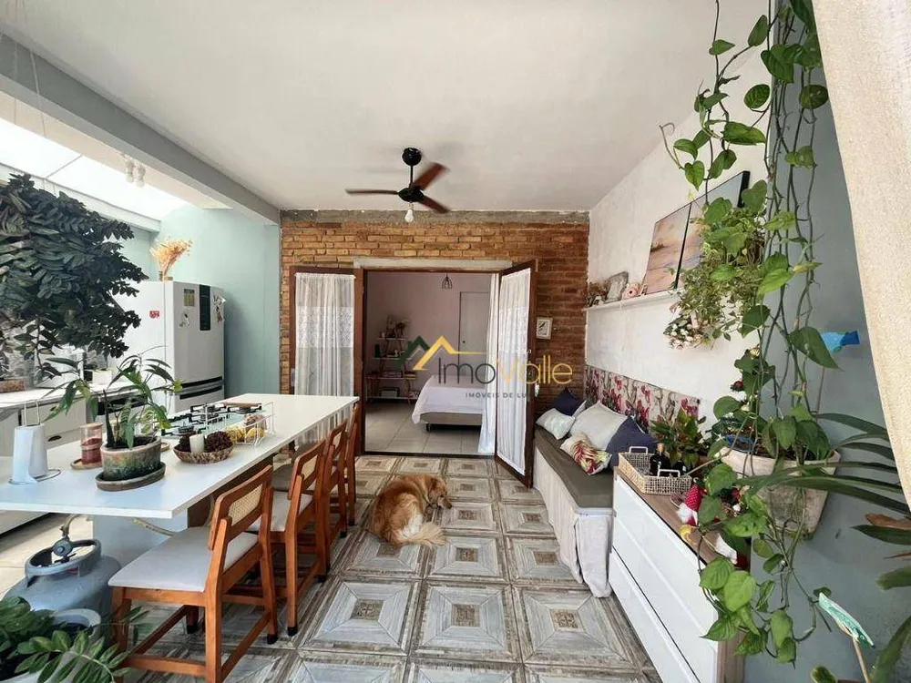 Casa, 5 quartos, 160 m² - Foto 2