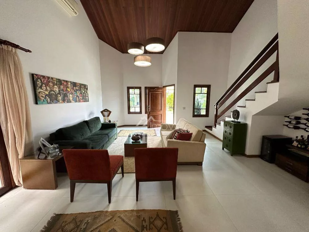 Casa de Condomínio à venda com 3 quartos, 282m² - Foto 3