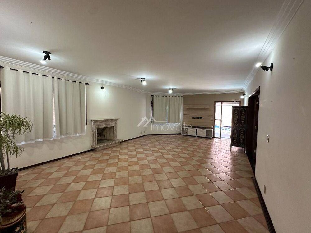 Casa de Condomínio à venda e aluguel com 4 quartos, 220m² - Foto 1