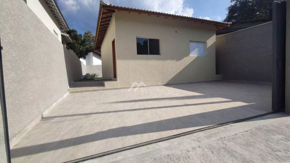 Casa à venda com 4 quartos, 95m² - Foto 3