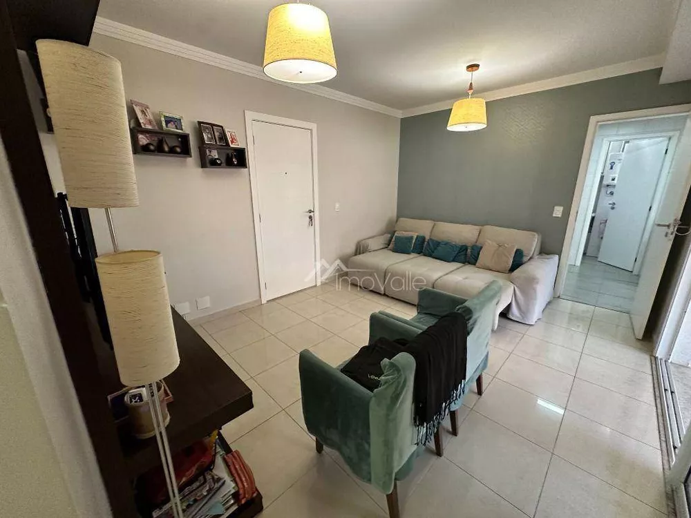 Apartamento à venda com 3 quartos, 90m² - Foto 1