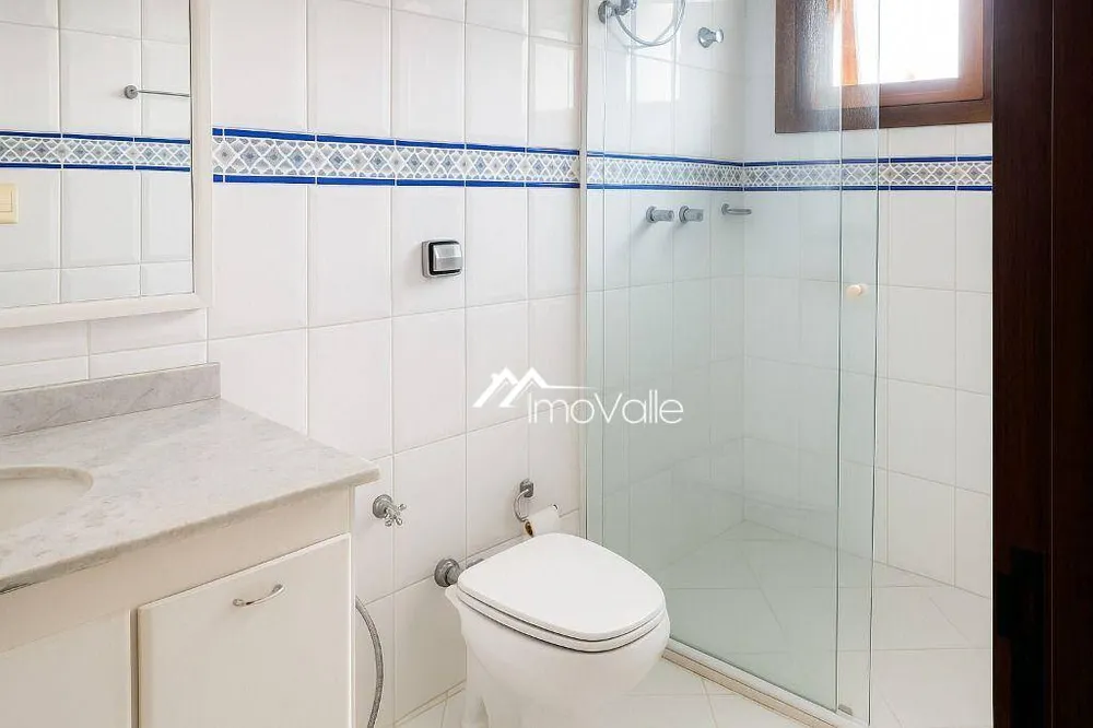 Sobrado, 3 quartos, 320 m² - Foto 1
