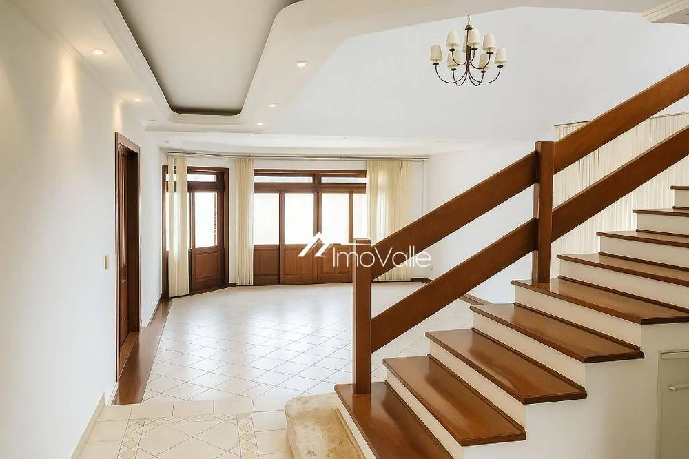 Sobrado, 3 quartos, 320 m² - Foto 1