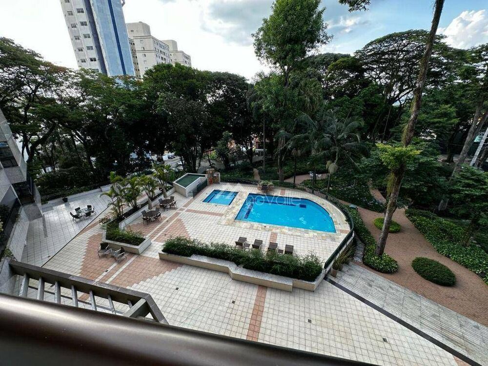 Apartamento à venda com 4 quartos, 326m² - Foto 24