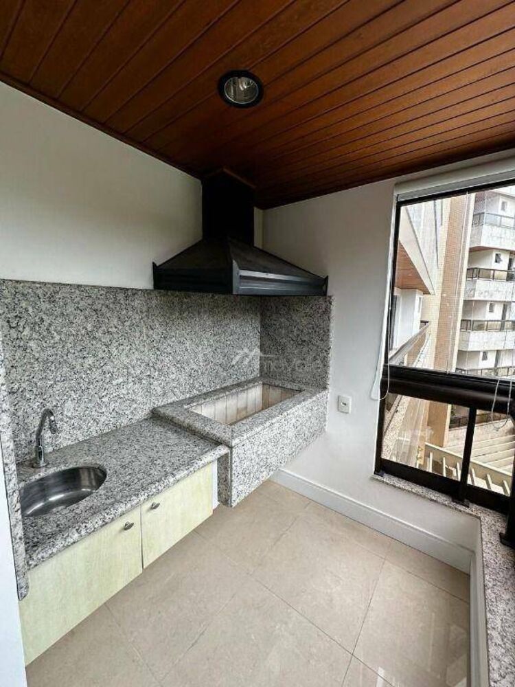 Apartamento à venda com 4 quartos, 326m² - Foto 11