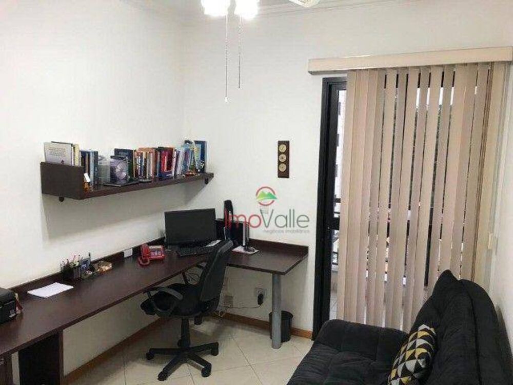 Apartamento à venda com 5 quartos, 219m² - Foto 18