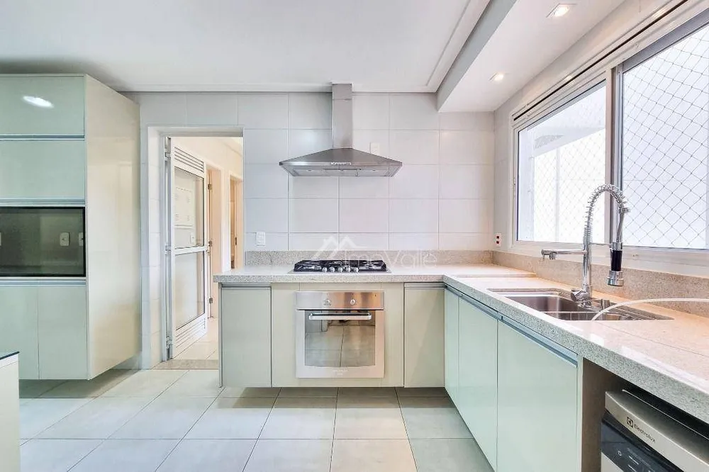 Apartamento, 3 quartos, 190 m² - Foto 7