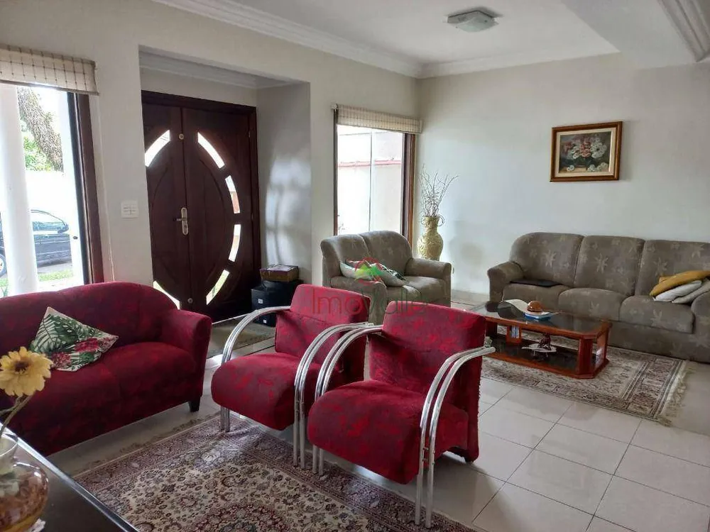 Sobrado, 3 quartos, 283 m² - Foto 1