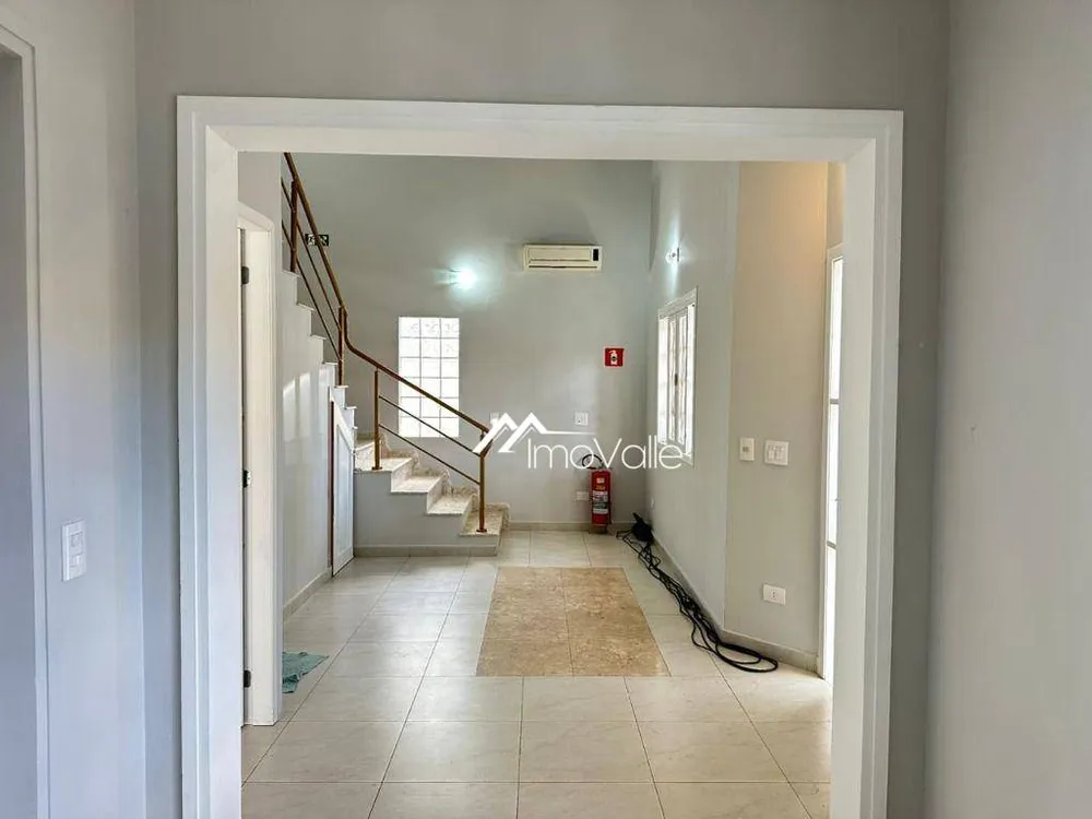 Casa, 5 quartos, 163 m² - Foto 1