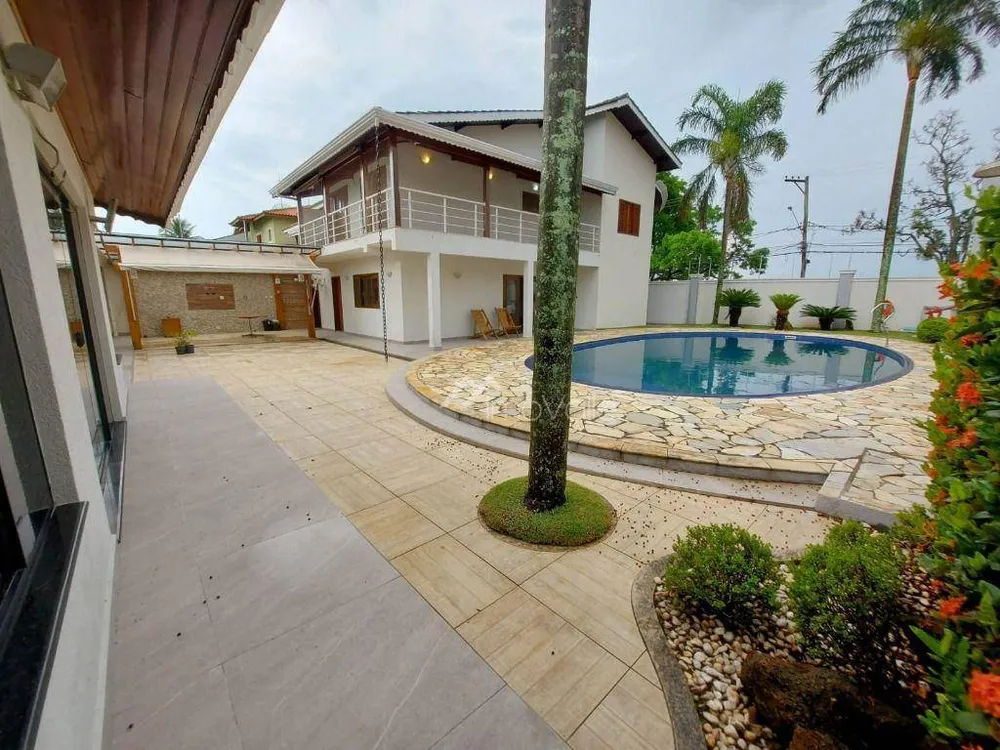 Casa, 3 quartos, 320 m² - Foto 2