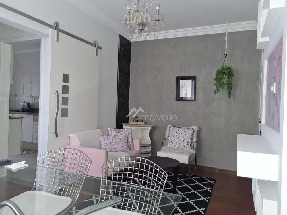 Apartamento à venda com 2 quartos, 63m² - Foto 1