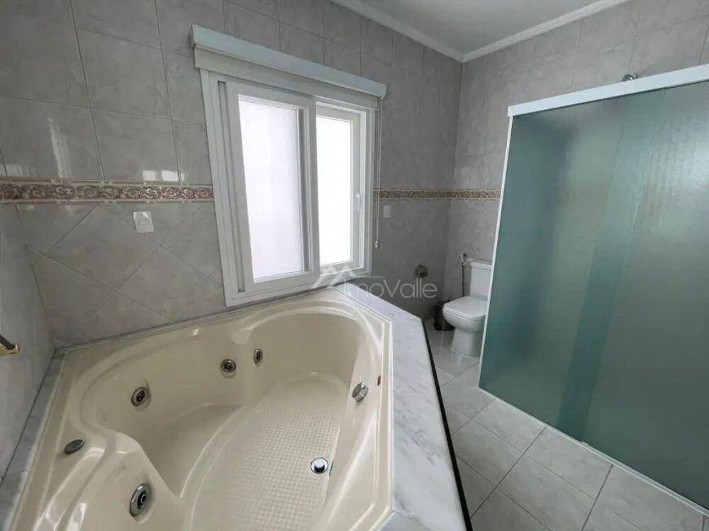 Casa de Condomínio à venda e aluguel com 4 quartos, 500m² - Foto 3