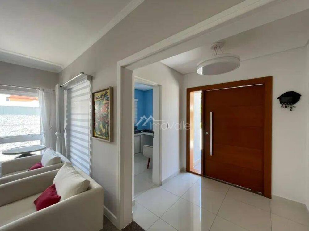 Casa de Condomínio à venda e aluguel com 4 quartos, 500m² - Foto 1