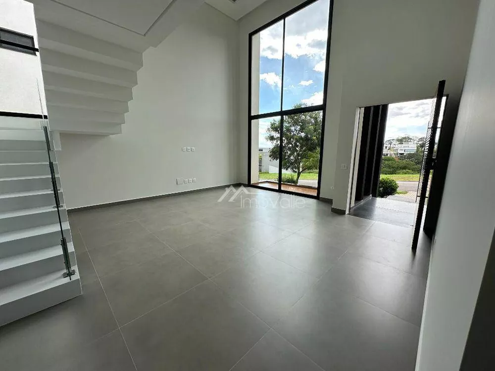 Casa de Condomínio à venda com 4 quartos, 363m² - Foto 4