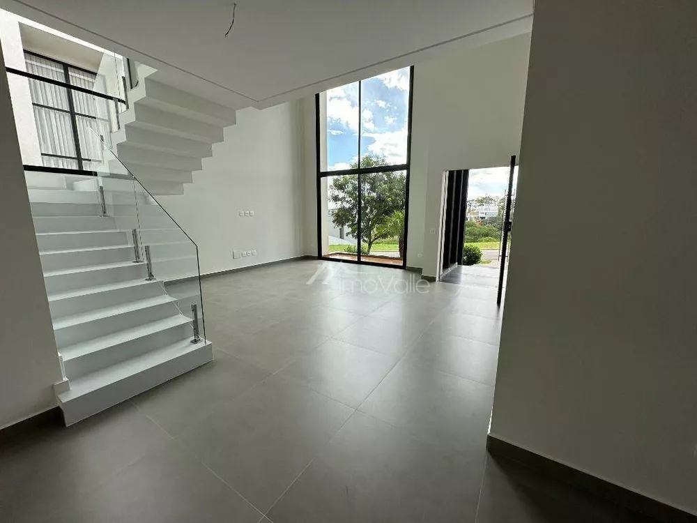 Casa de Condomínio à venda com 4 quartos, 363m² - Foto 3