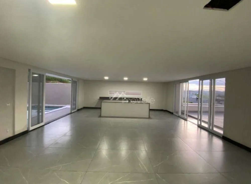 Sobrado, 3 quartos, 370 m² - Foto 1